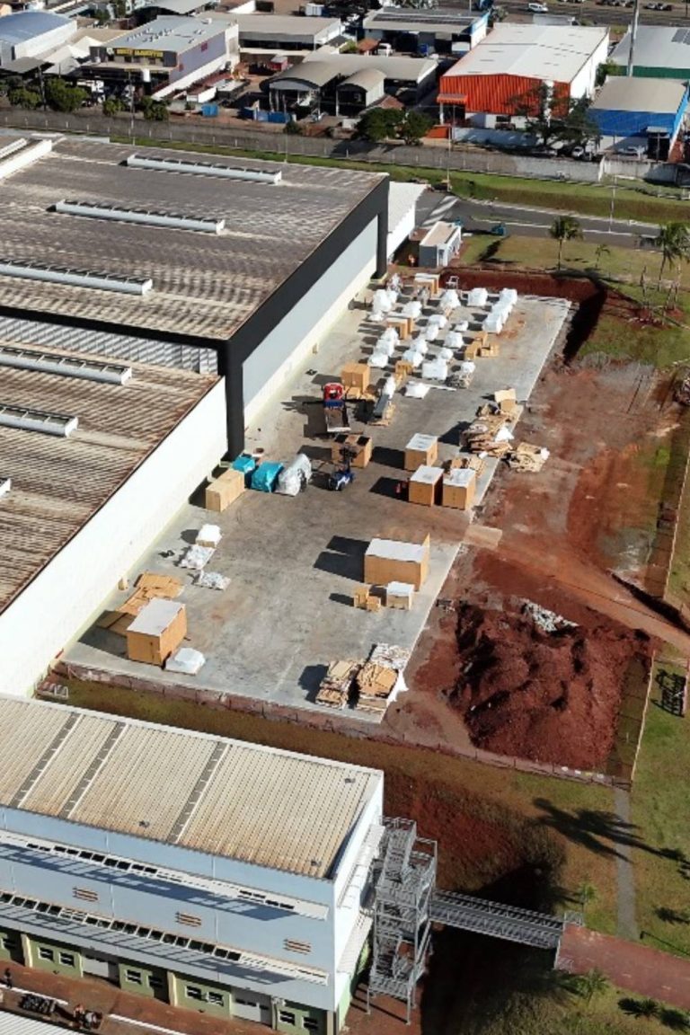 Construtura para obras industriais